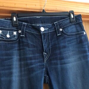 True religion Dark Blue Denim Jeans worn once stretch to them 32 waist so cute